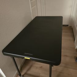 Folding Table 6ft portable Table new