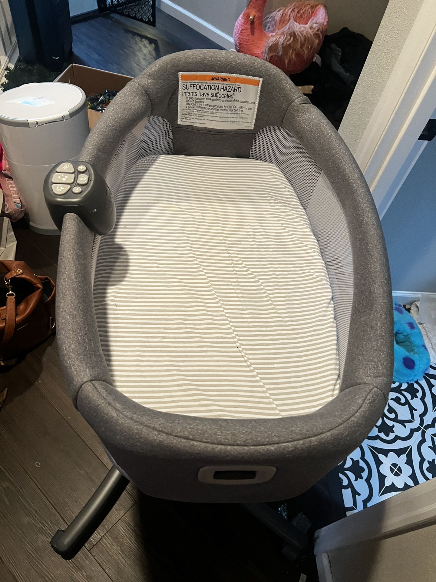 Halo Bedside Sleeper Bassinet