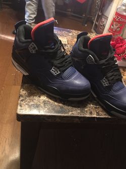 Jordan 4’s loyal blues