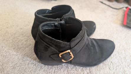 Athlefit black suede ankle boots with gold buckle, size 8.5