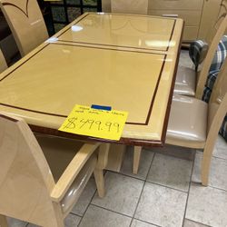 Table With 6 Chairs And Hutch