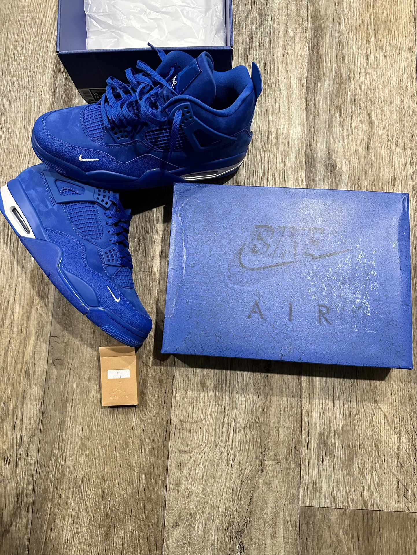 Jordan 4