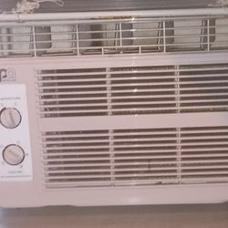 Perfect Aire AC Unit 