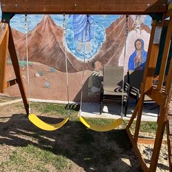 Culumpio y rebaladilla para niños son dos columpios muy baratos 