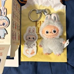 Pin For Love C Labubu 