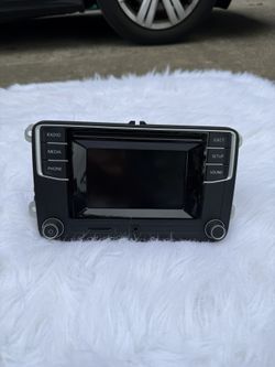 OEM Volkswagen Touchscreen Radio