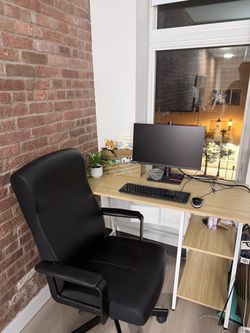 Desk and chair - pickup only