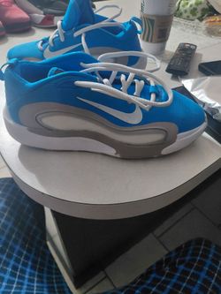 Nike shoes like new