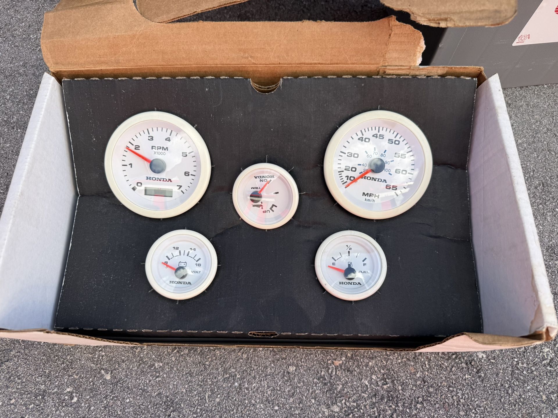 New Genuine Honda Marine 5-Gauge Set by Teleflex – White Fog-Free – OEM