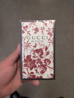 Gucci Bloom - women's Perfumes