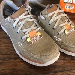 Skechers