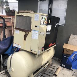 Ingersol Heavy Duty Air compressor From Space x