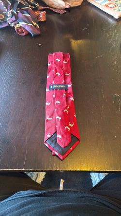Brooks Brothers tie