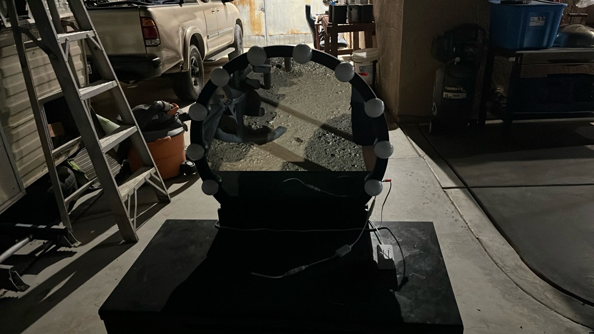 Make Up Table With Light