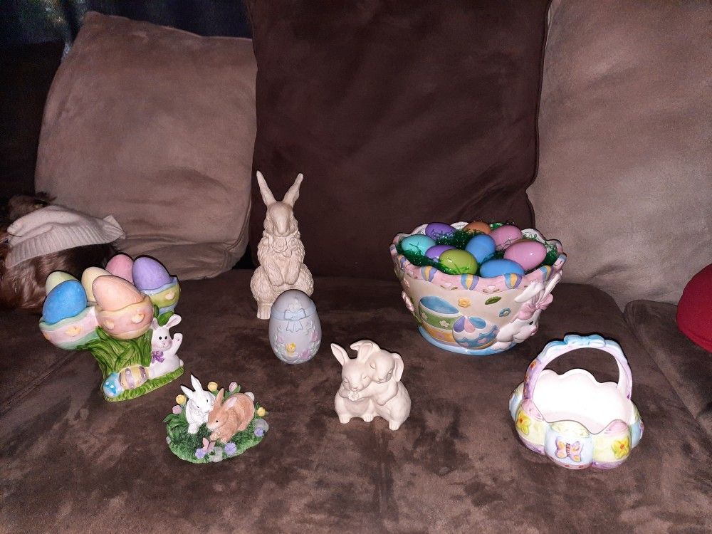 Easter Decor. Smoke Free Home.