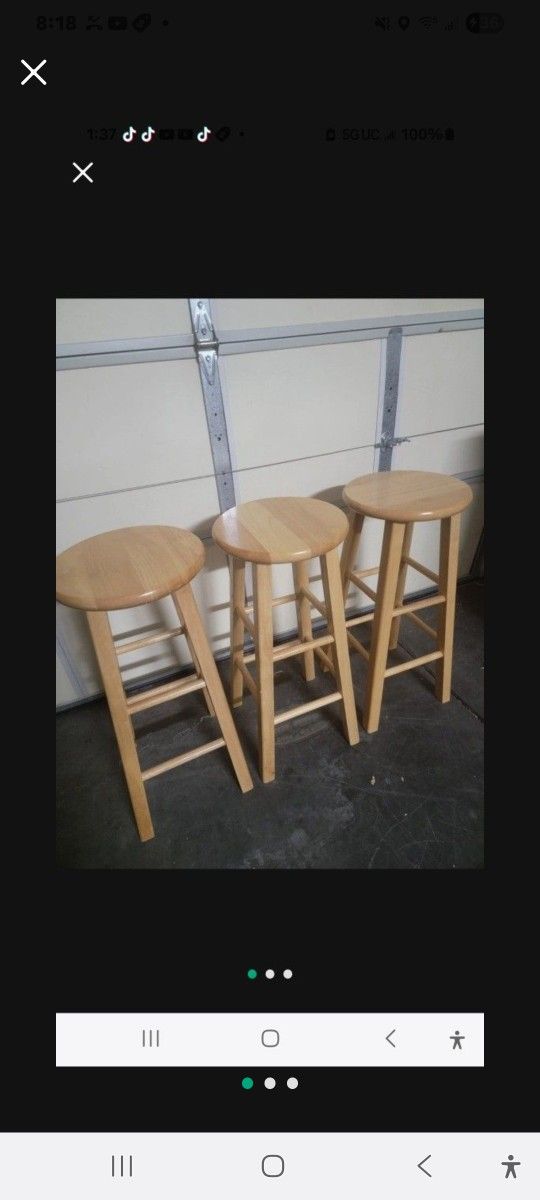 3 Bar Stools 29 "Hight Ready To Go