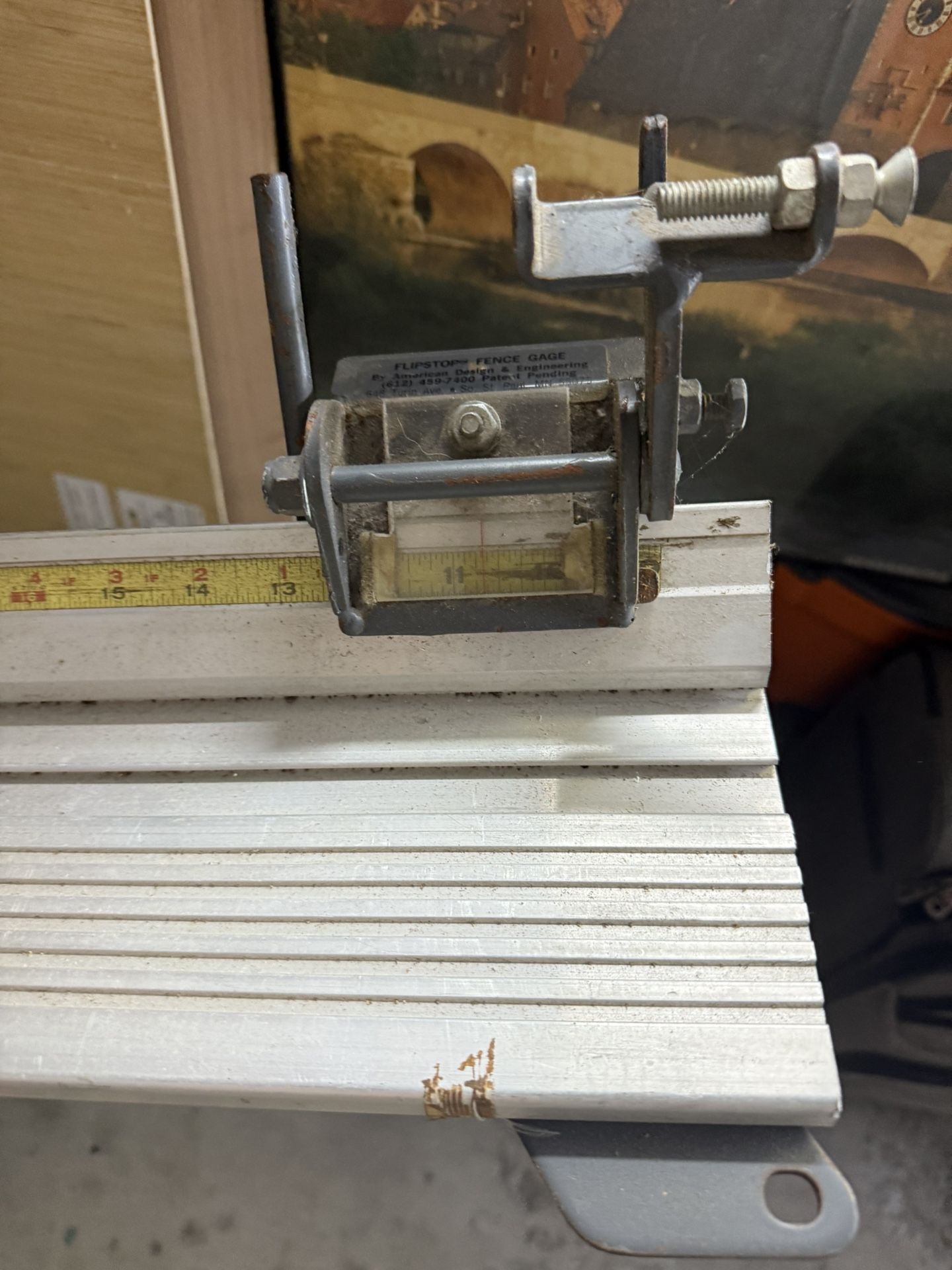Fence With Flipstop Fence Gauge
