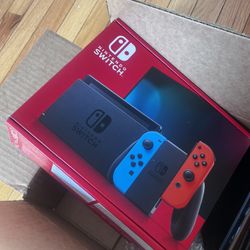 Nintendo Switch 