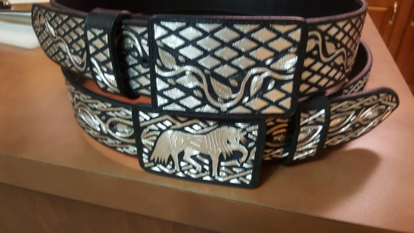 Cintos de hilo de plata