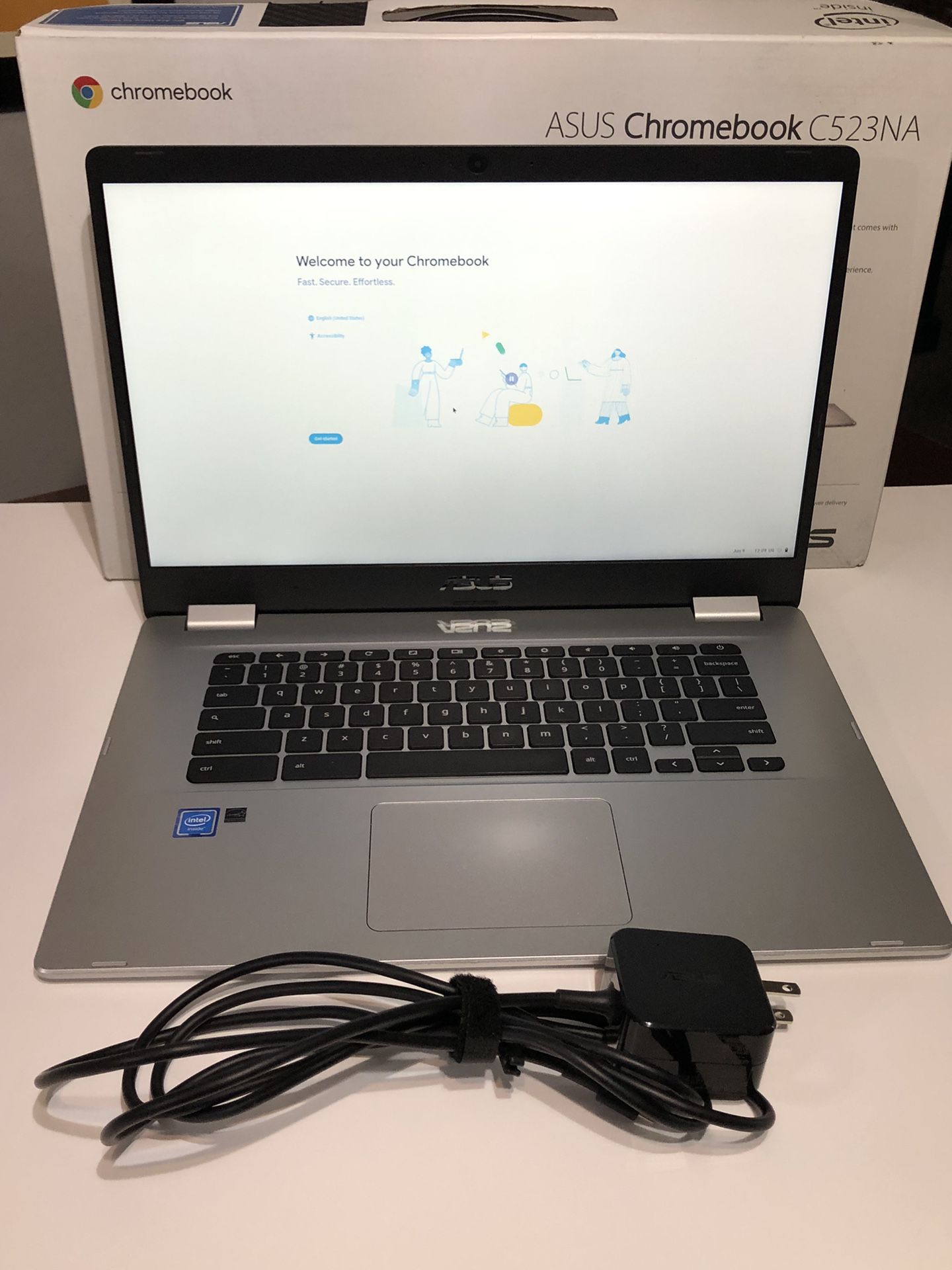 ASUS Chromebook C523NA 