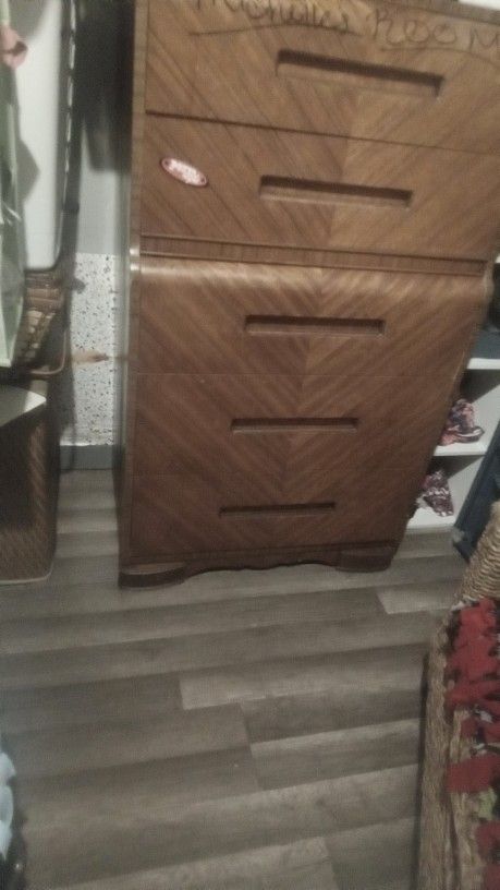 Dresser Great Shape