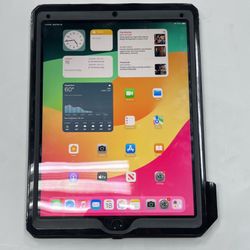 Apple iPad Pro, A1671, With Case And Charger, In Great Condition