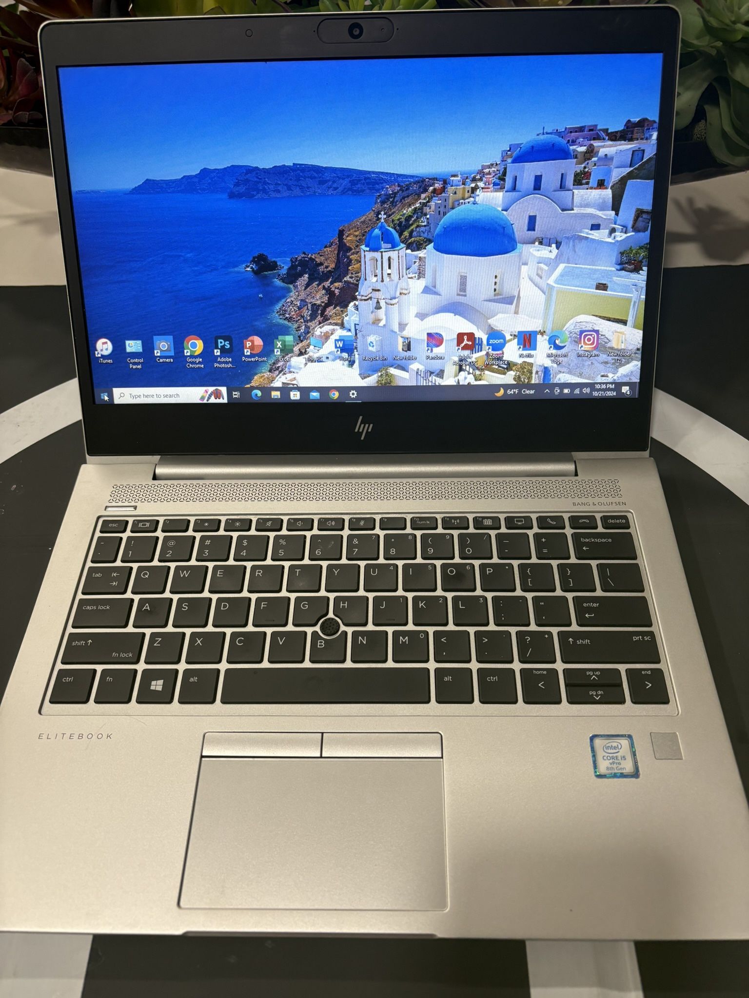 i5…i5…i5… HP ÉLITEBOOK model # 850-G6 …8 GENERATION comes with BANG & OLUFSEN SOUND VERY CLEAR 128 GB SOLID STATE HARD DRIVE …( capacity ) 8.0 GB