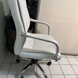 Office chair/ leather