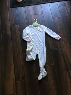 New with tags Carter’s glow in the dark 3T blanket sleeper