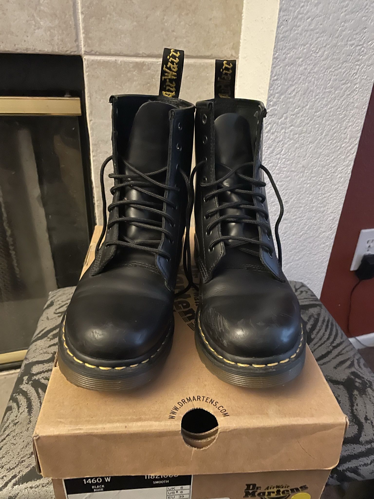 Dr Martens Smooth 1460 woman’s Size 8,All Products : American Fashion Style Bags On Sale