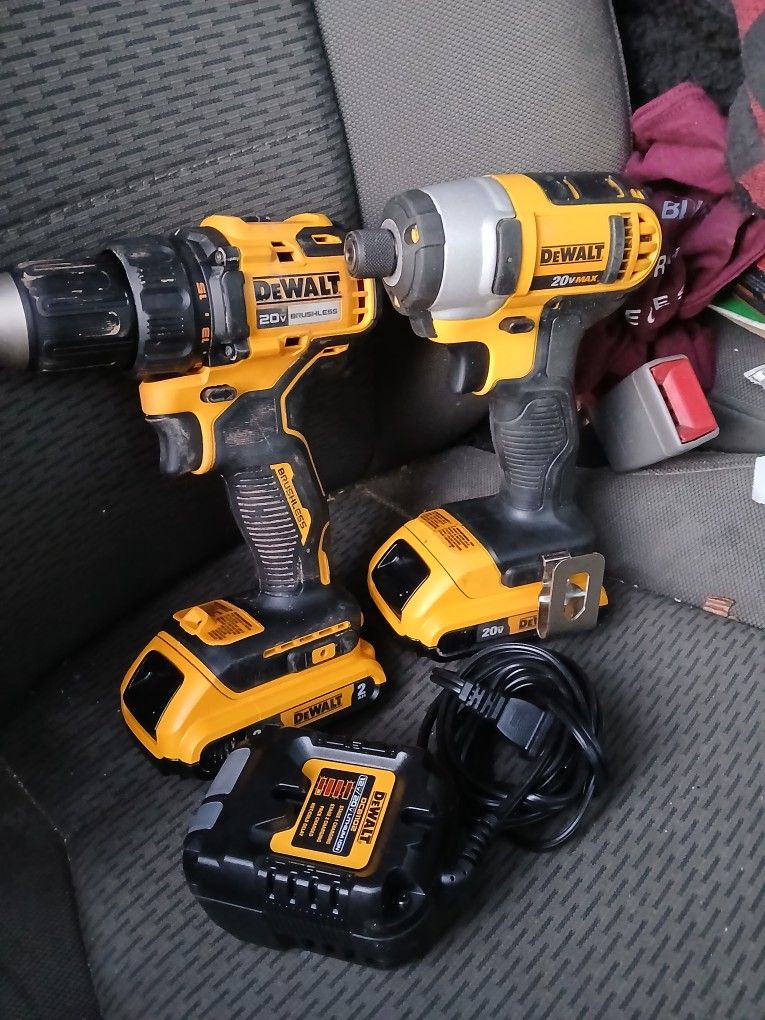 Dewalt Combo Drills Bateroes Charge