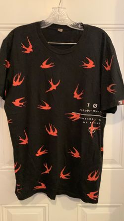 T-shirt size L