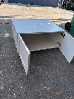 Belmont Kitchen Cabinet