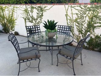 Patio Rod iron set