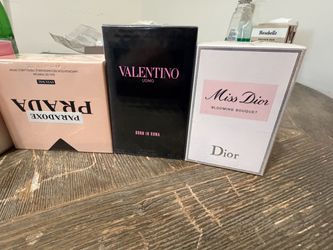 Perfumes,high quality,different brands different sides
