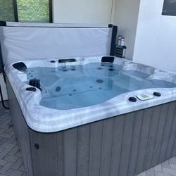 Cal Spas Hot Tub
