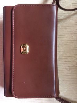 Crossbody wallet