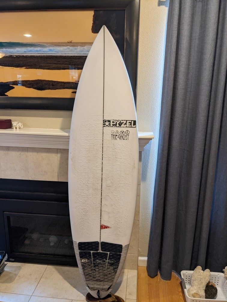 Pyzel 6'1"Ghost Surfboard W/ Future Fins