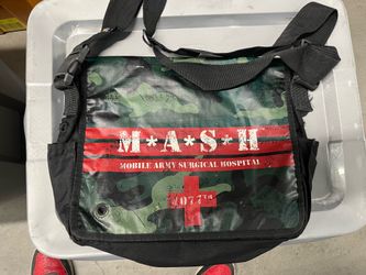 Mash shoulder bag