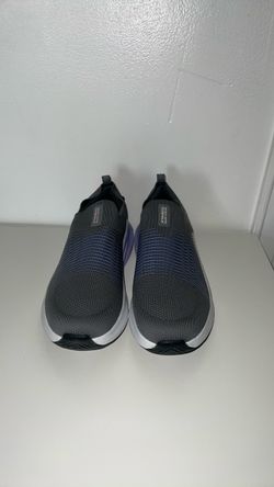 Sketchers Shoes
