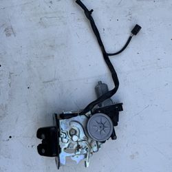 2013-2016 Ford Escape Lift Gate Latch Auto Parts 