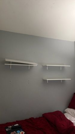 4 wall shelves with brackets