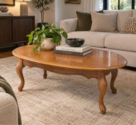 Vintage Traditional Oval Wood Coffee Table