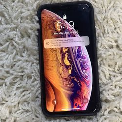 Apple iPhone XS Phone 64gb Unlocked for Sale in Oakland Park