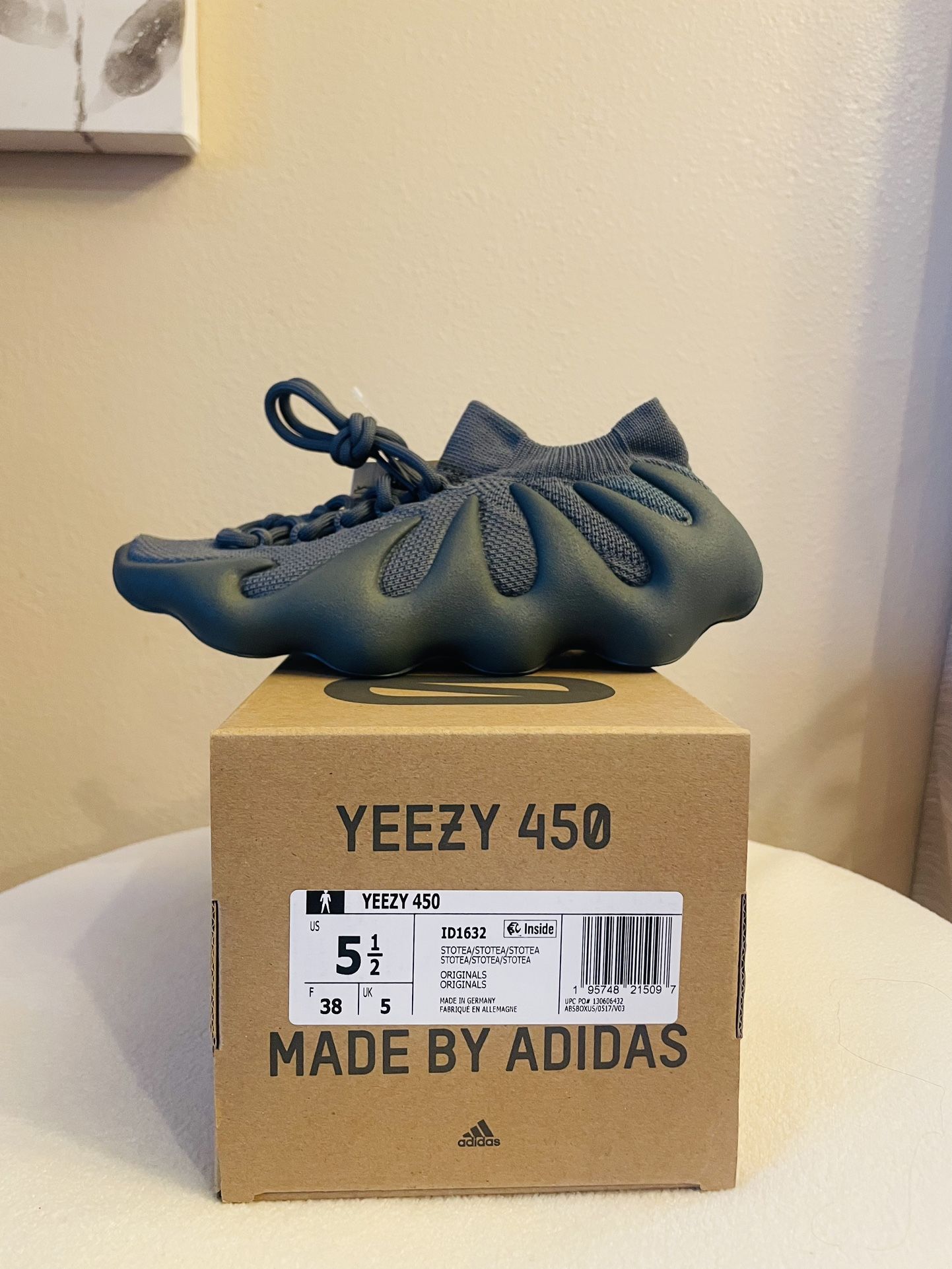 Adidas Yeezy 450 Size 5.5