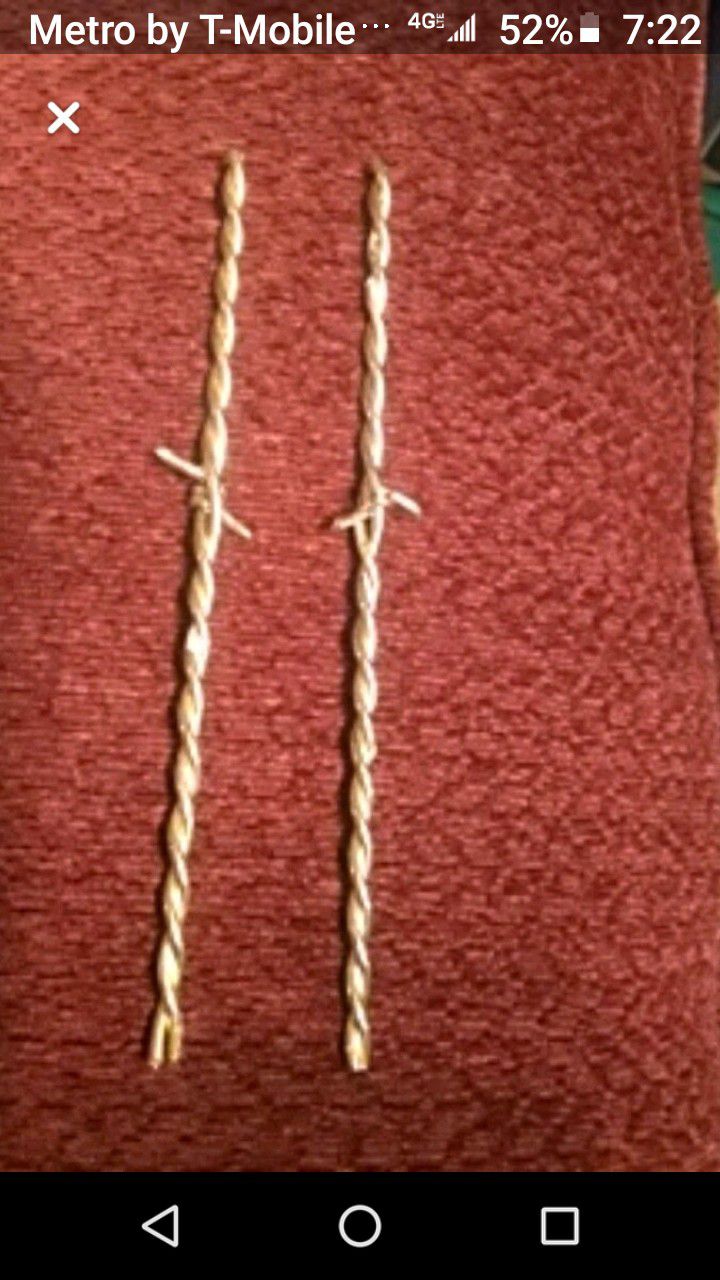 Gold plated Barb wire strands