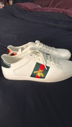 Men’s shoe size 8.5/9