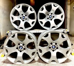 BMW X5 factory wheels