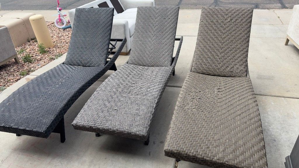 SunVilla Nora Woven Chaise Lounge with Wheels, 2-pack