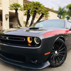 2015 Dodge Challenger R/T V8 Hemi